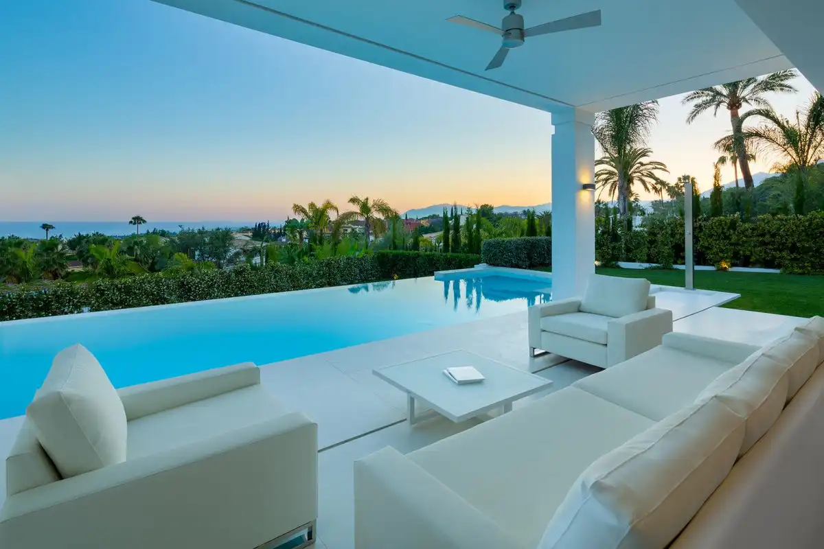 Terrassa de Casa o xalet en venda en Marbella amb Jardí privat, Terrassa i Piscina