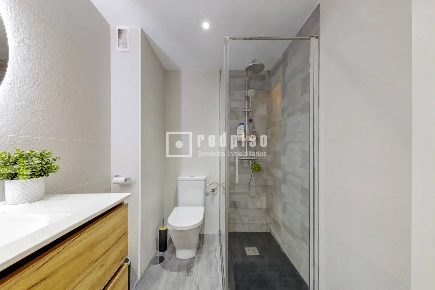 Bathroom of Flat for sale in Pozuelo de Alarcón  with Air Conditioner, Heating and Terrace