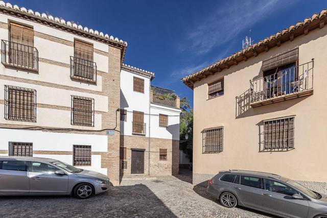 Edificio en Venta en  Placeta del Cristo de las Azucenas, 5 en Barrio de Albaicín
