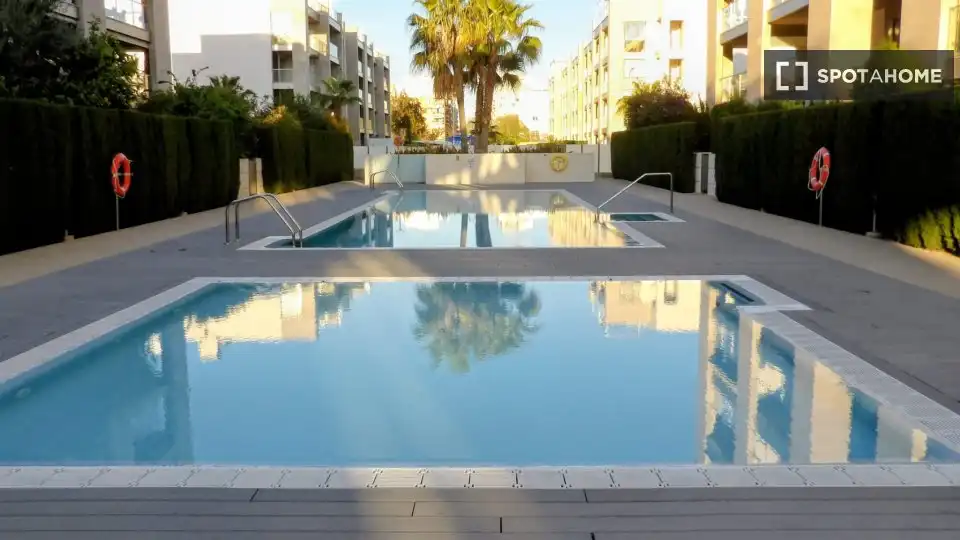 Piscina de Piso de alquiler en  Palma de Mallorca con Aire acondicionado, Calefacción y Amueblado