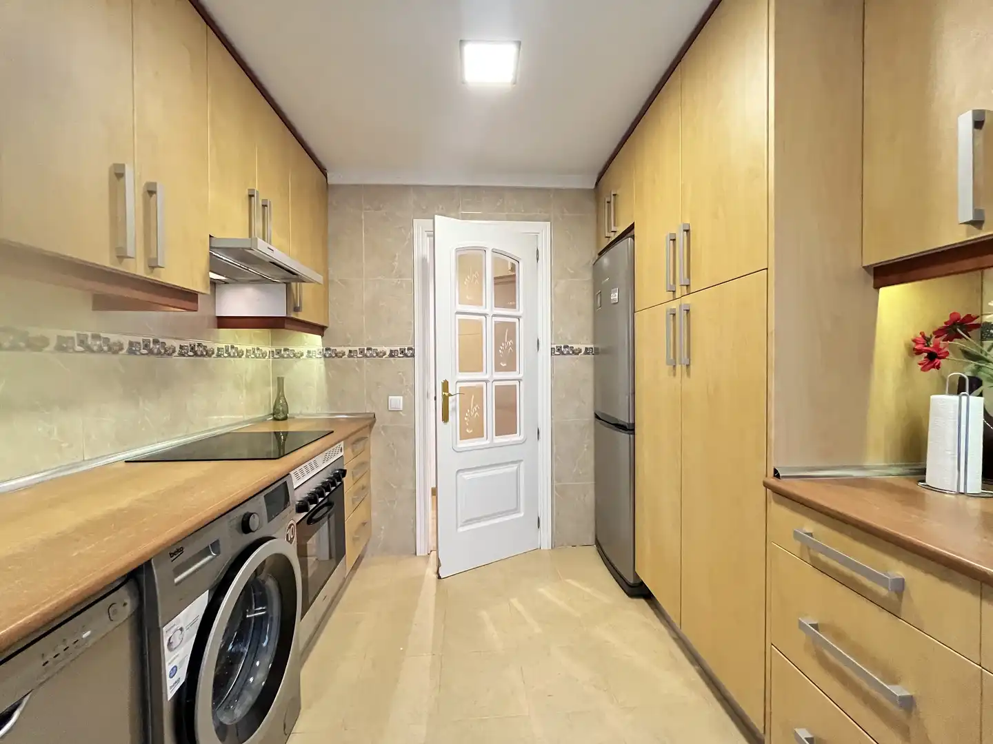 Cocina de Piso de alquiler en Madrid con Aire acondicionado, Terraza y Amueblado