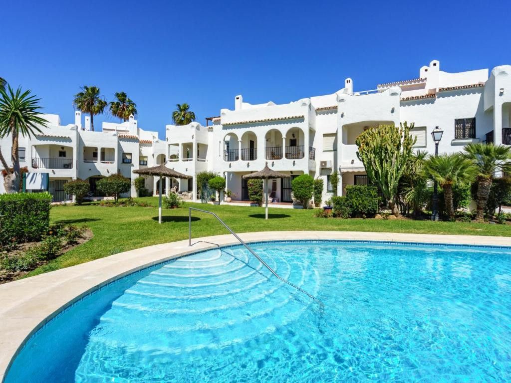 Garden of Single-family semi-detached to rent in Estepona  with Air Conditioner, Terrace and Swimming Pool