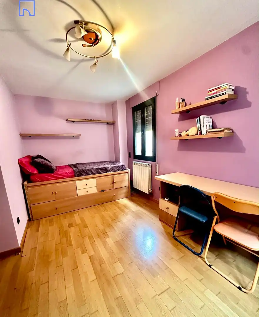 Bedroom of Houses for sale in Tudela  with Air Conditioner, Heating and Storage room