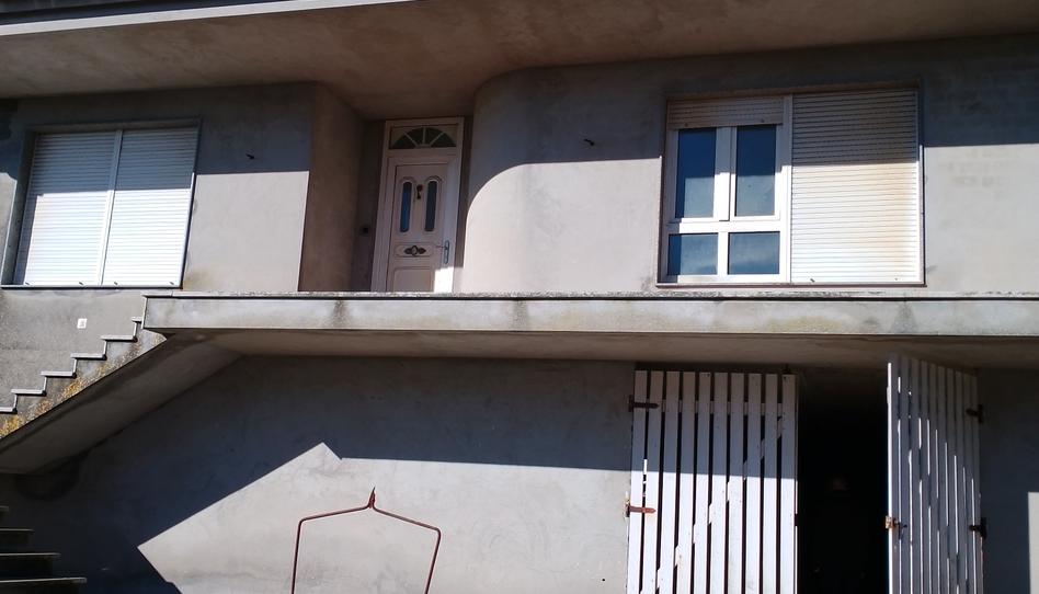 Foto 1 de Casa o xalet en venda a Santa Uxía de Ribeira, A Coruña