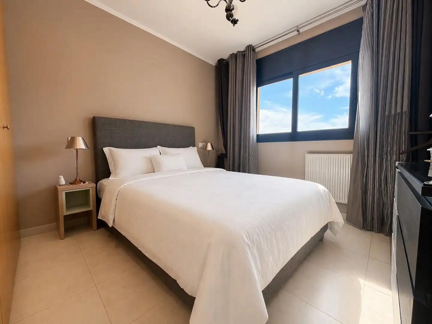 Schlafzimmer von Maisonette zum Verkauf in L'Escala mit Klimaanlage, Heizung und Terrasse