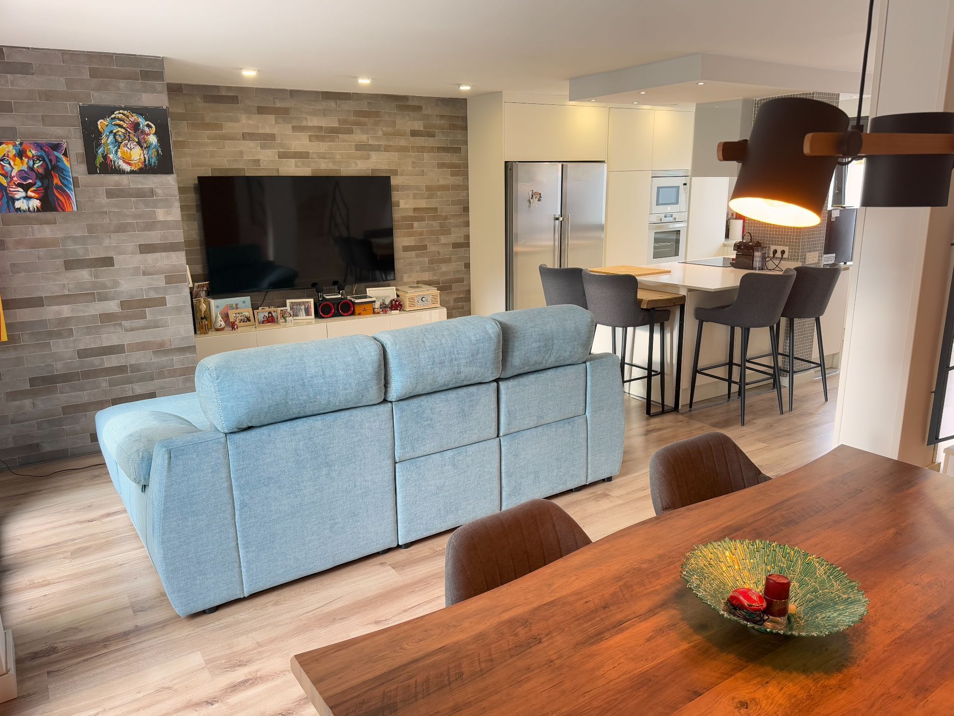 Sala d'estar de Casa adosada en venda en Roquetas de Mar amb Aire condicionat i Terrassa