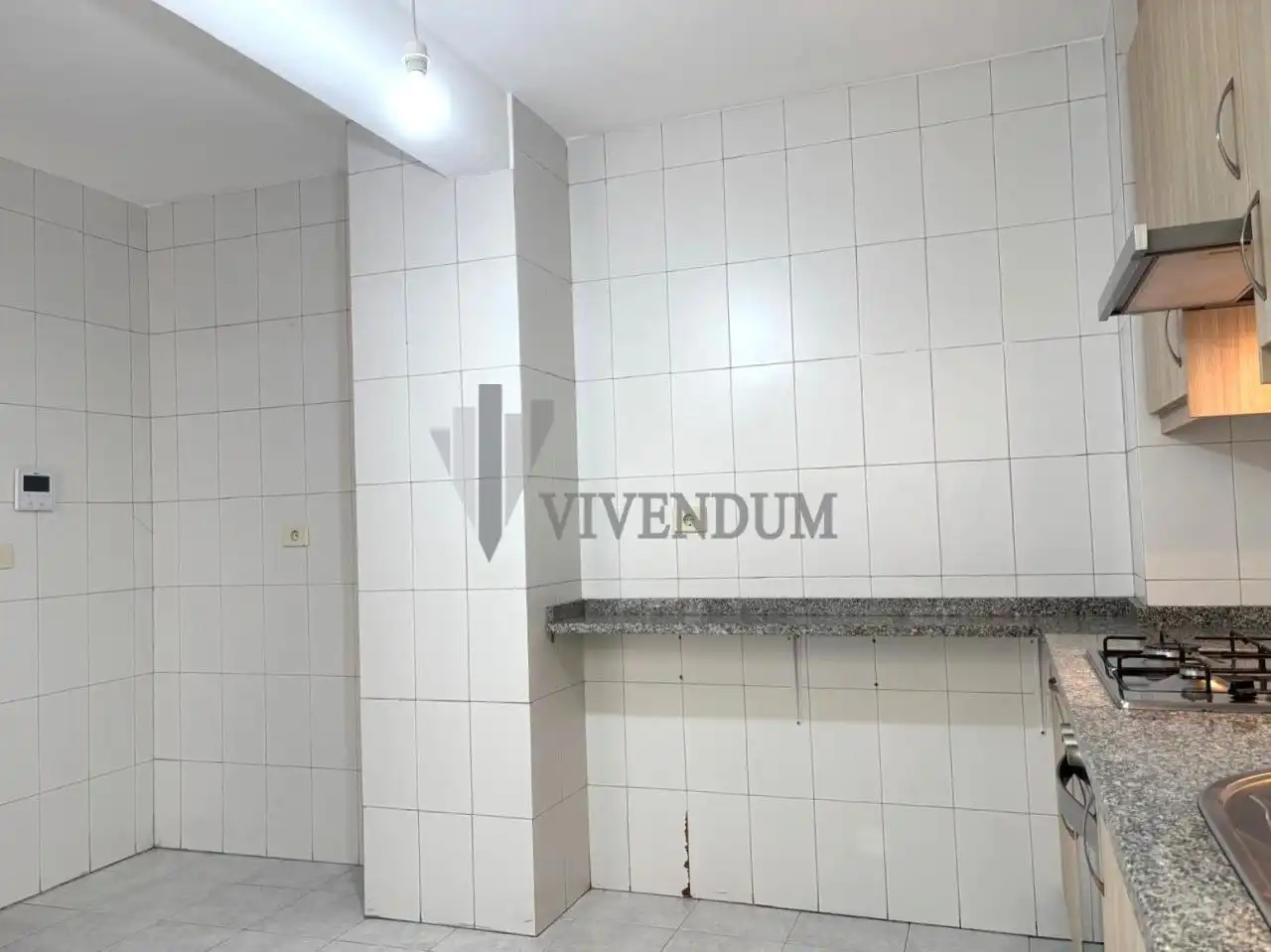 Cocina de Piso de alquiler en Vigo  con Calefacción, Parquet y Terraza