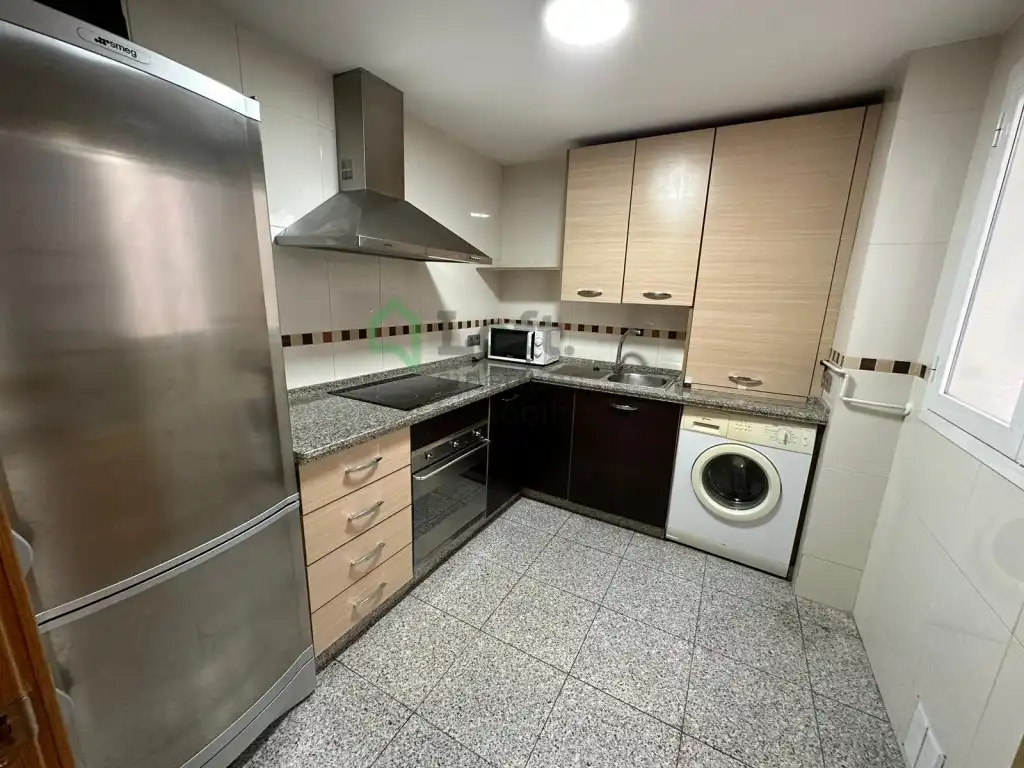 Apartamento de alquiler en Maria Auxiliadora - Barriada de Llera