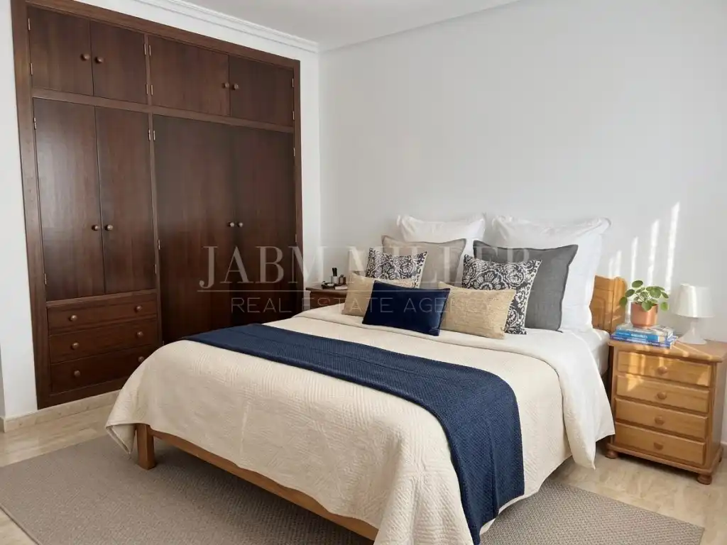 Habitación de Piso en venta en Los Alcázares con Aire acondicionado, Calefacción y Amueblado