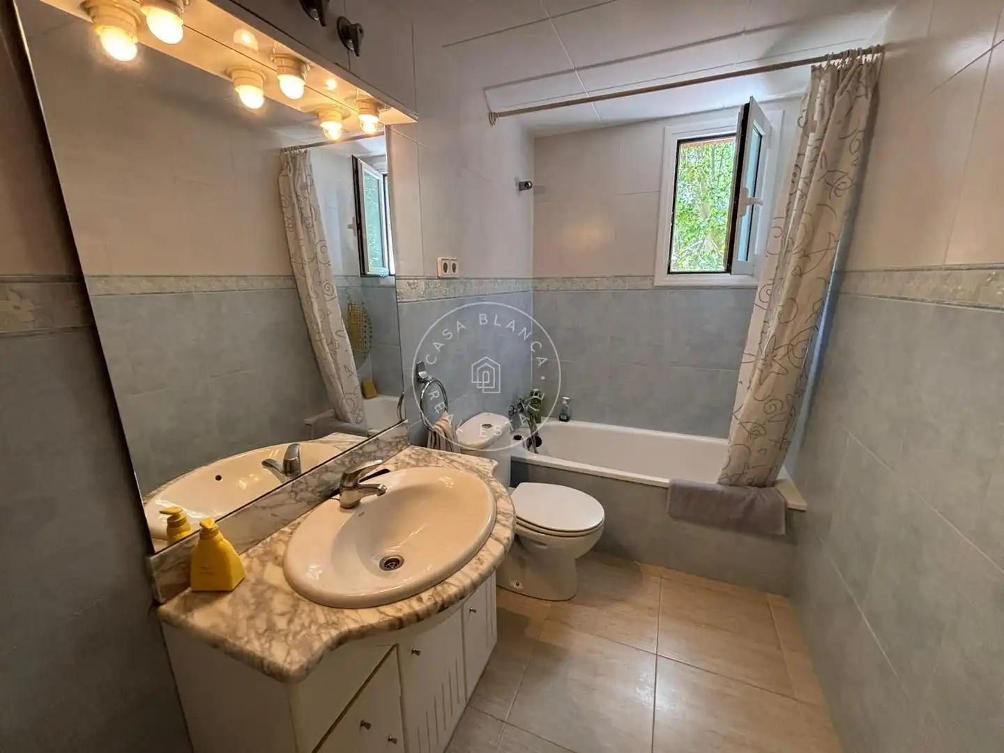 Baño de Apartamento en venta en Lloret de Mar con Aire acondicionado, Calefacción y Terraza