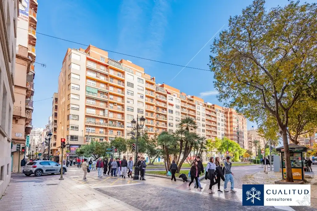 Vista exterior de Piso en venta en Castellón de la Plana / Castelló de la Plana con Balcón