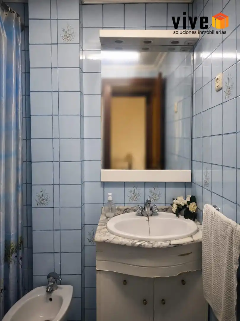 Baño de Piso en venta en Sevilla con Aire acondicionado, Terraza y Amueblado