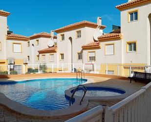 Schwimmbecken von Dachboden zum verkauf in Cox mit Klimaanlage, Terrasse und Balkon