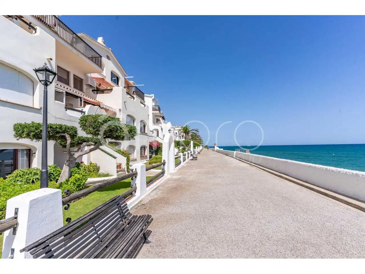 Vista exterior de Piso en venta en Vilanova i la Geltrú con Aire acondicionado, Parquet y Terraza
