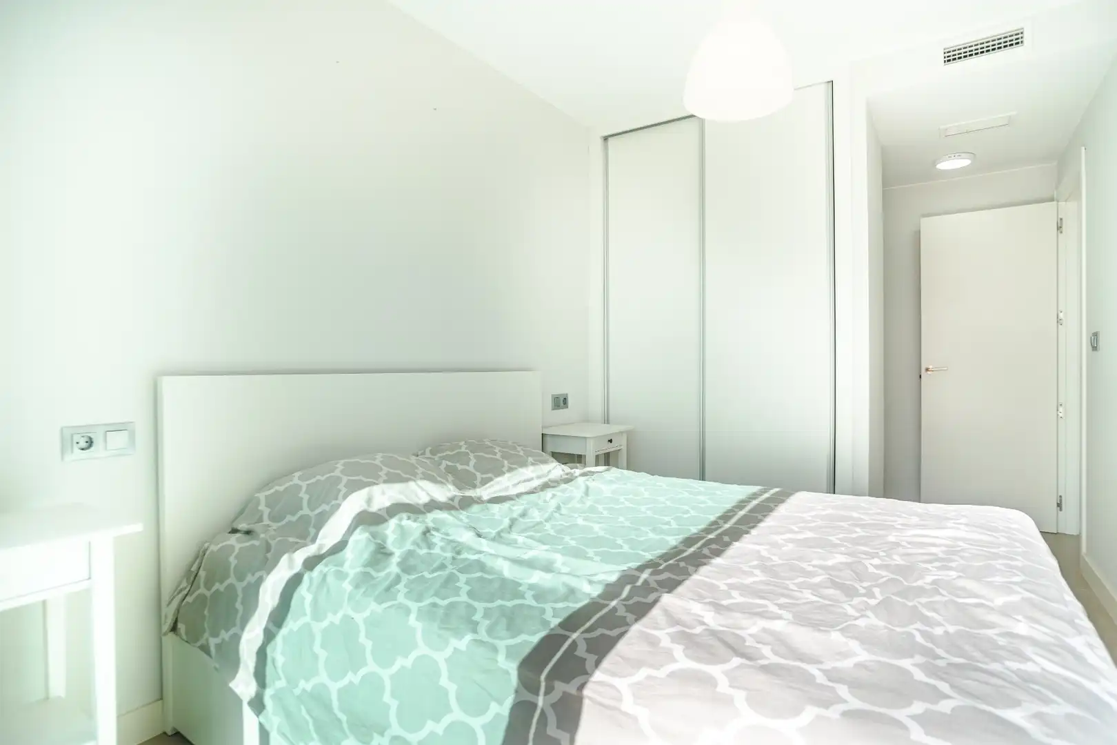 Dormitori de Apartament en venda en Cartagena amb Parquet, Terrassa i Balcó