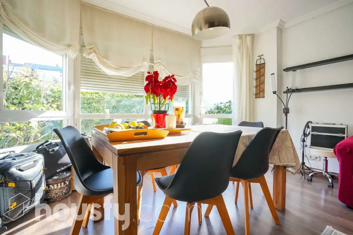 Comedor de Planta baja en venta en Las Rozas de Madrid con Aire acondicionado, Calefacción y Jardín privado