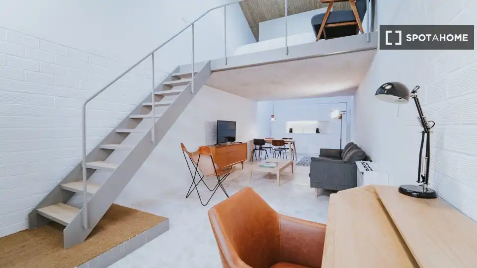 Sala de estar de Piso de alquiler en Madrid con Aire acondicionado, Calefacción y Amueblado