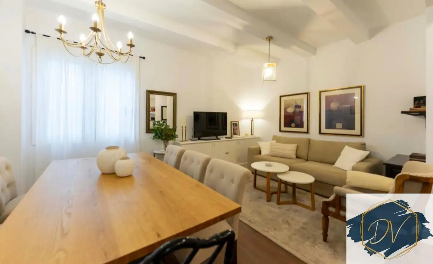 Flat with terrace for sale in Calle de Jesús y María, imagen 11