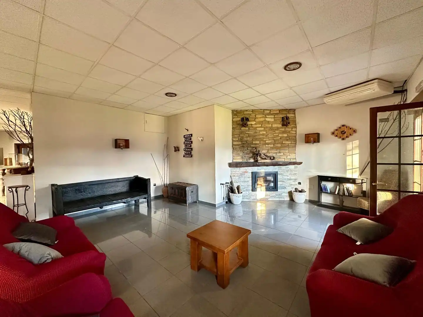 Sala de estar de Casa o chalet en venta en Oencia con Aire acondicionado, Calefacción y Terraza