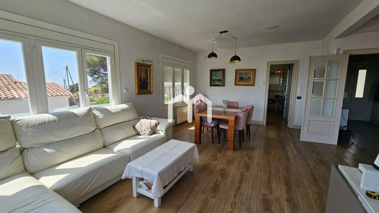 Sala de estar de Casa o chalet en venta en Cabrils con Calefacción, Parquet y Terraza
