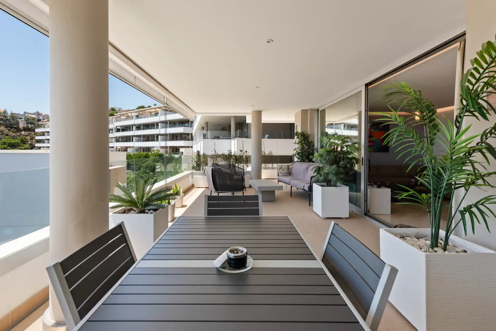 Terraza de Apartamento en venta en Benahavís con Aire acondicionado, Terraza y Piscina