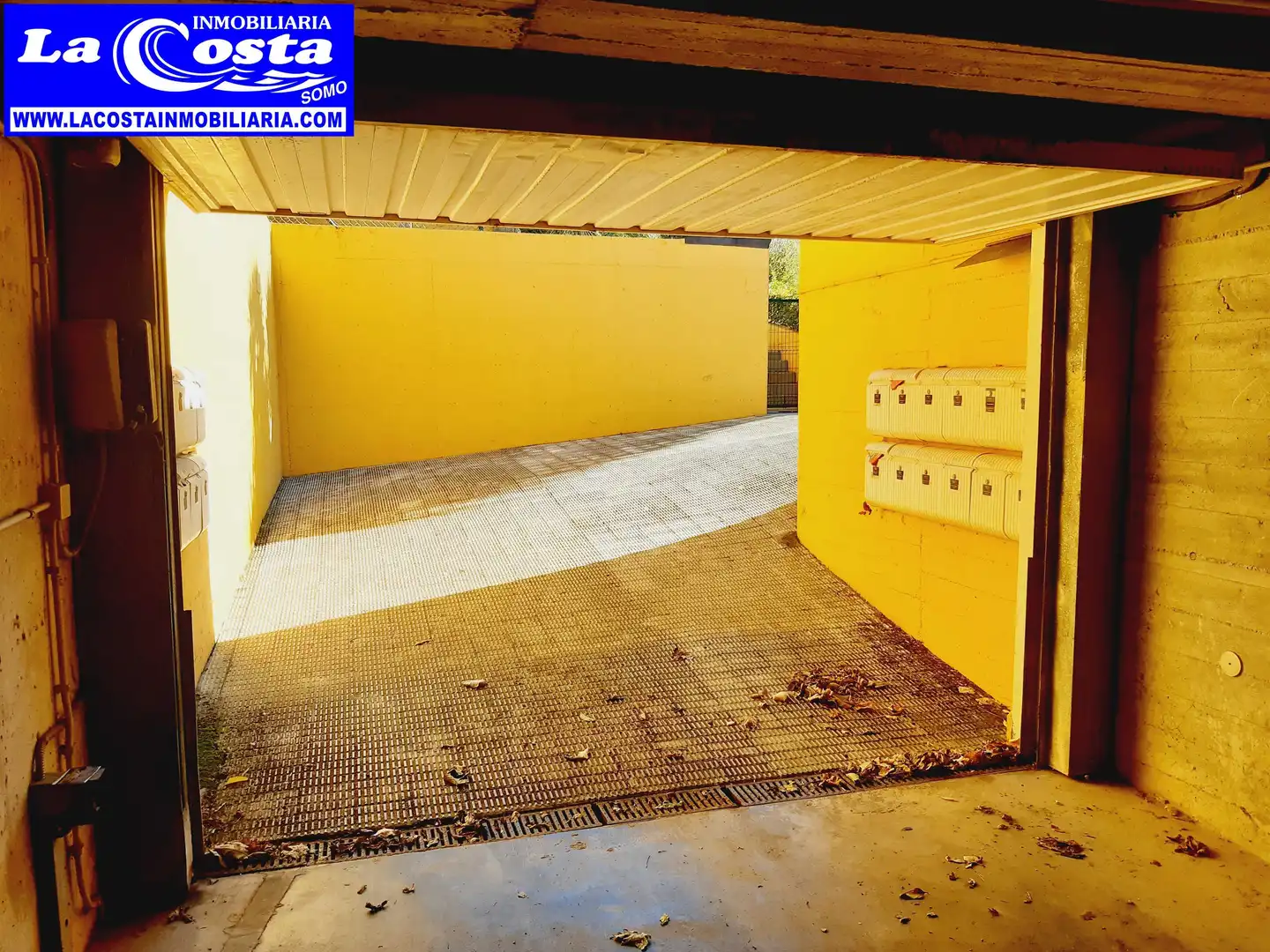 Außenansicht von Garage zum Verkauf in Ribamontán al Mar