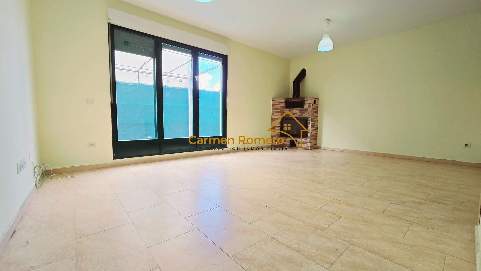 Living room of Duplex for sale in Babilafuente  with Heating, Terrace and Alarm