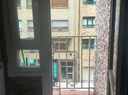 Terraza de Piso en venta en Oviedo  con Calefacción y Balcón