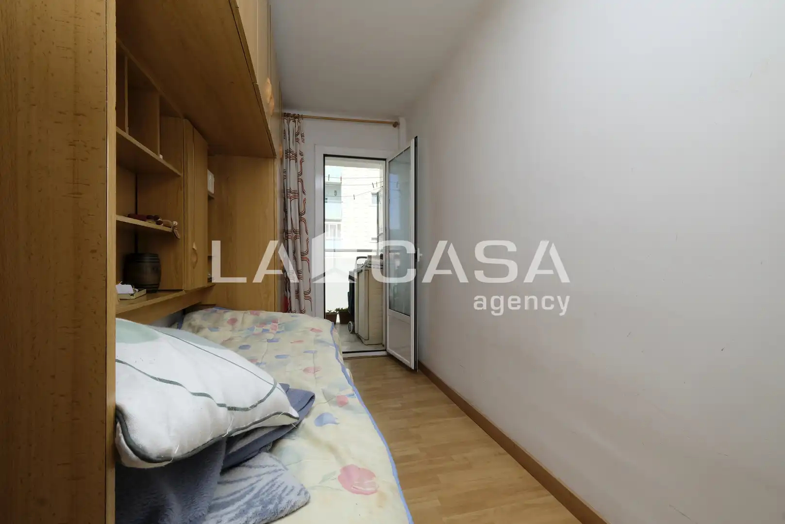 Dormitori de Pis en venda en Barcelona amb Balcó