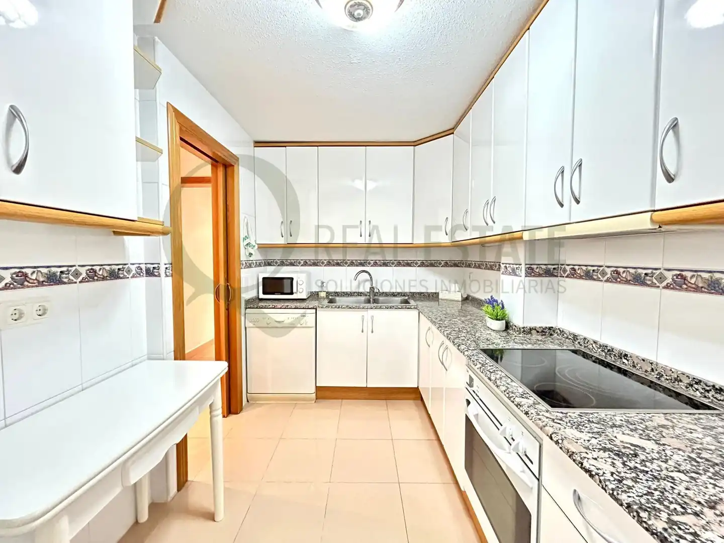 Cocina de Piso de alquiler en Alicante / Alacant con Aire acondicionado, Calefacción y Terraza