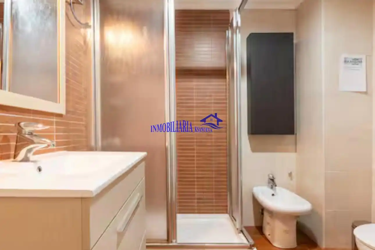 Bathroom of Flat for sale in Córdoba