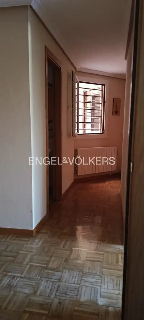 Flat for rent in Madrid  with Heating and Pets allowed
