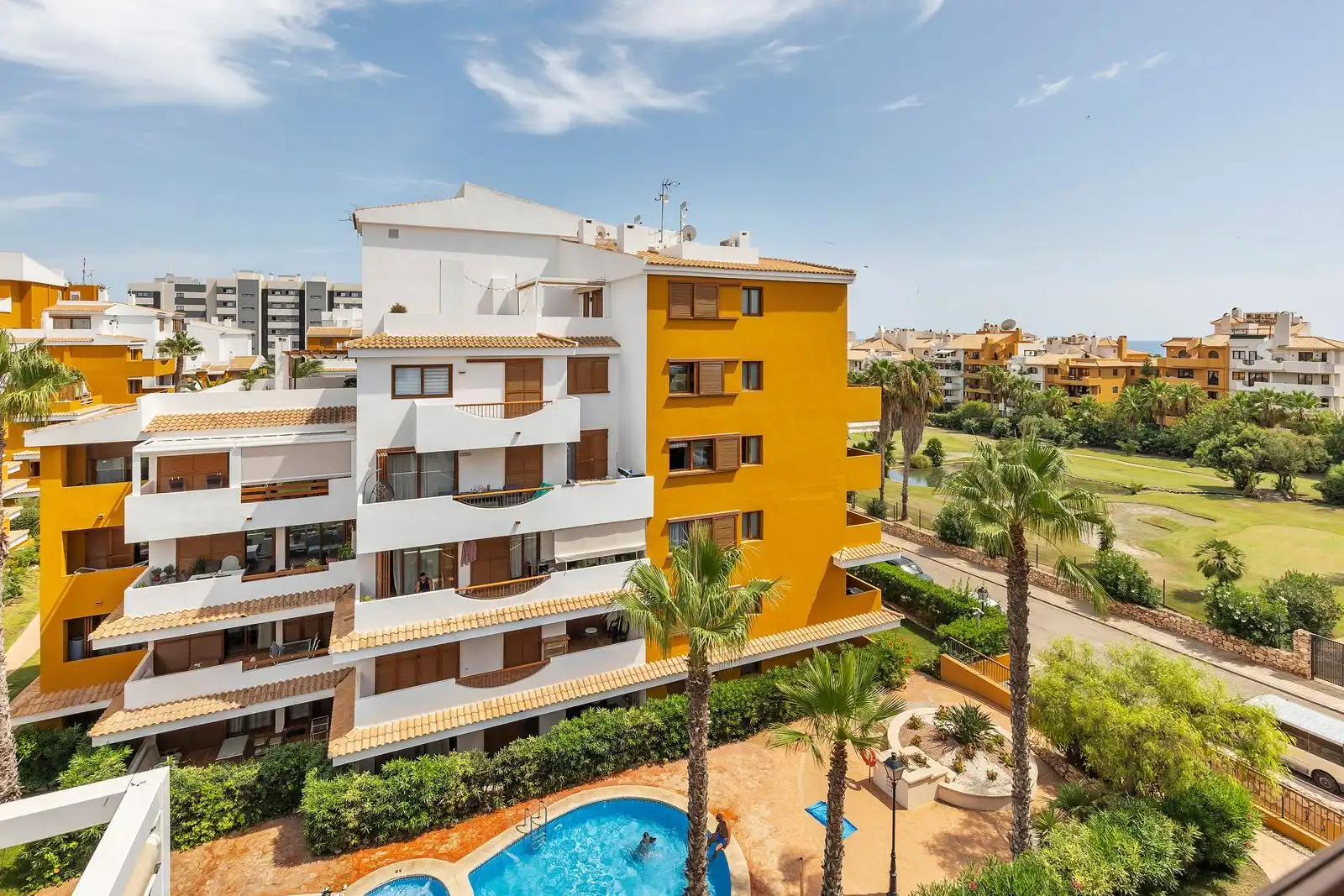 Apartament amb terrassa en venda a Avenida de las  Olas, imagen 20