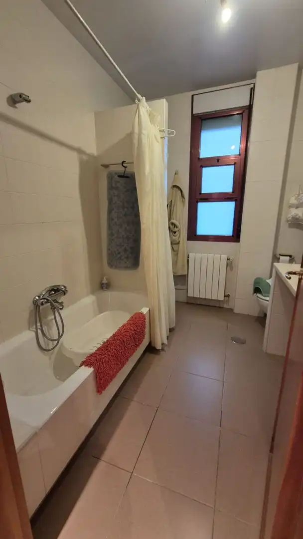 Bany de Casa o xalet en venda en Badajoz amb Aire condicionat, Calefacció i Terrassa