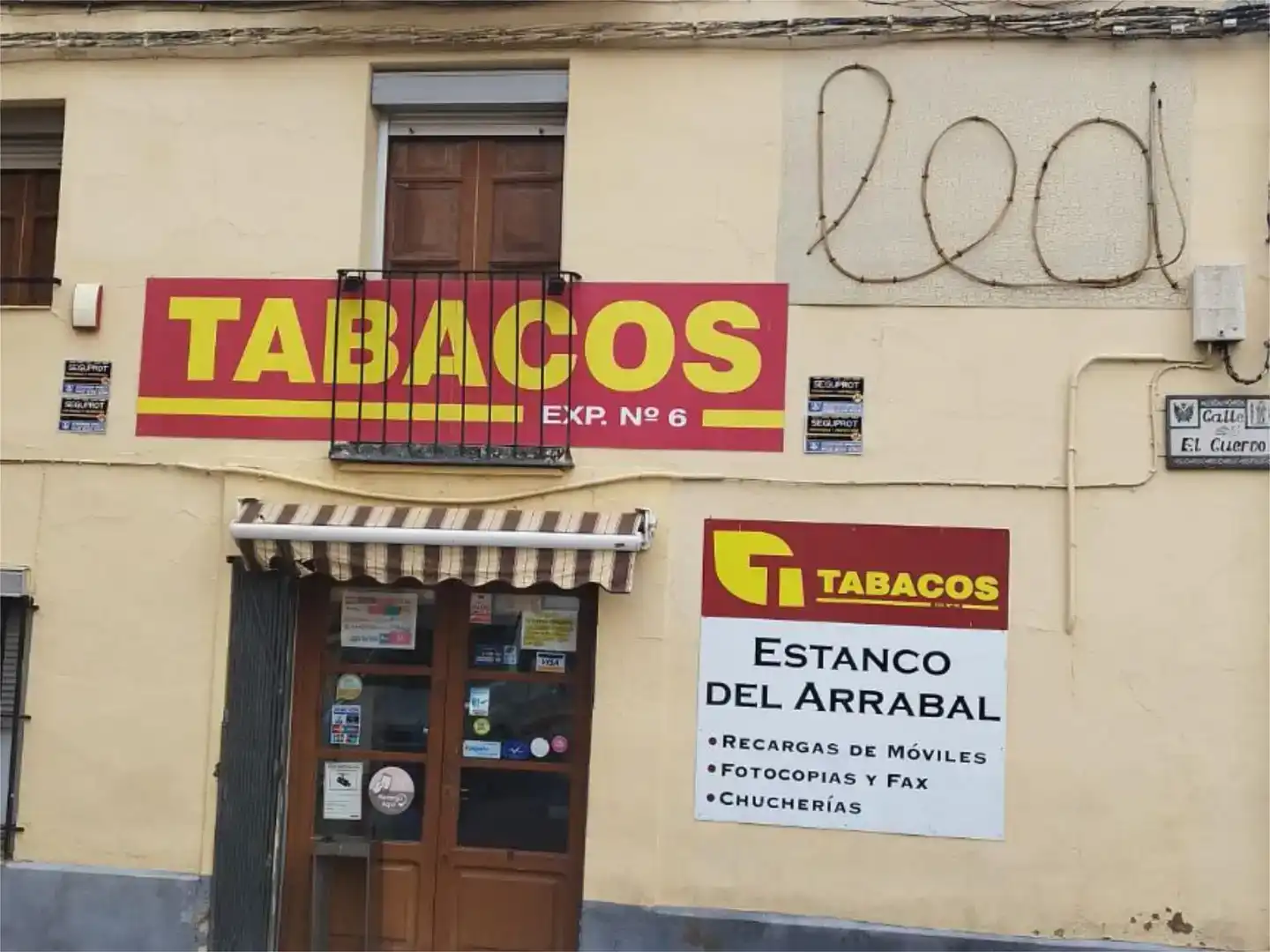 Casa adosada en venda en Teruel amb Moblat i Balcó