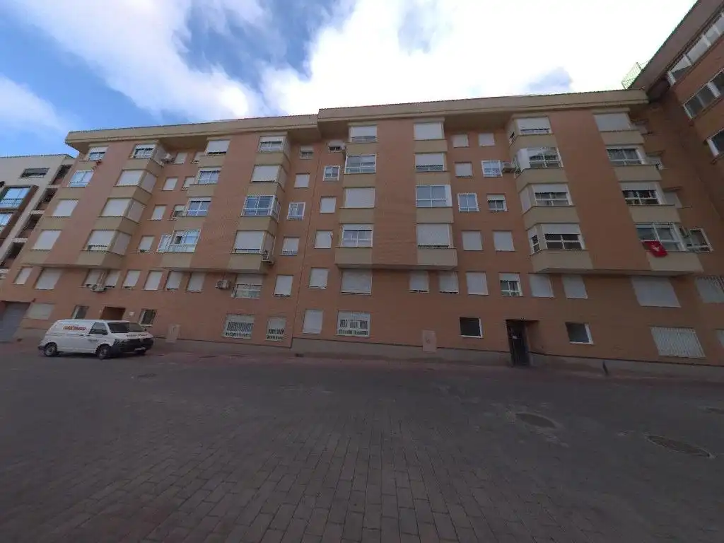 Vista exterior de Piso en venta en Albacete