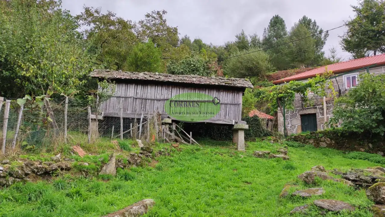 Vista exterior de Casa o xalet en venda en Quintela de Leirado amb Jardí privat