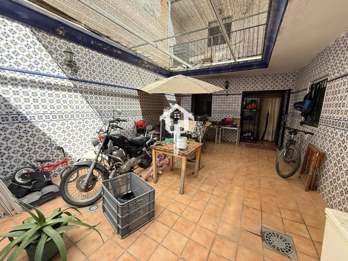 Exterior view of Houses for sale in Alicante / Alacant  with Furnished, Balcony and Jacuzzi