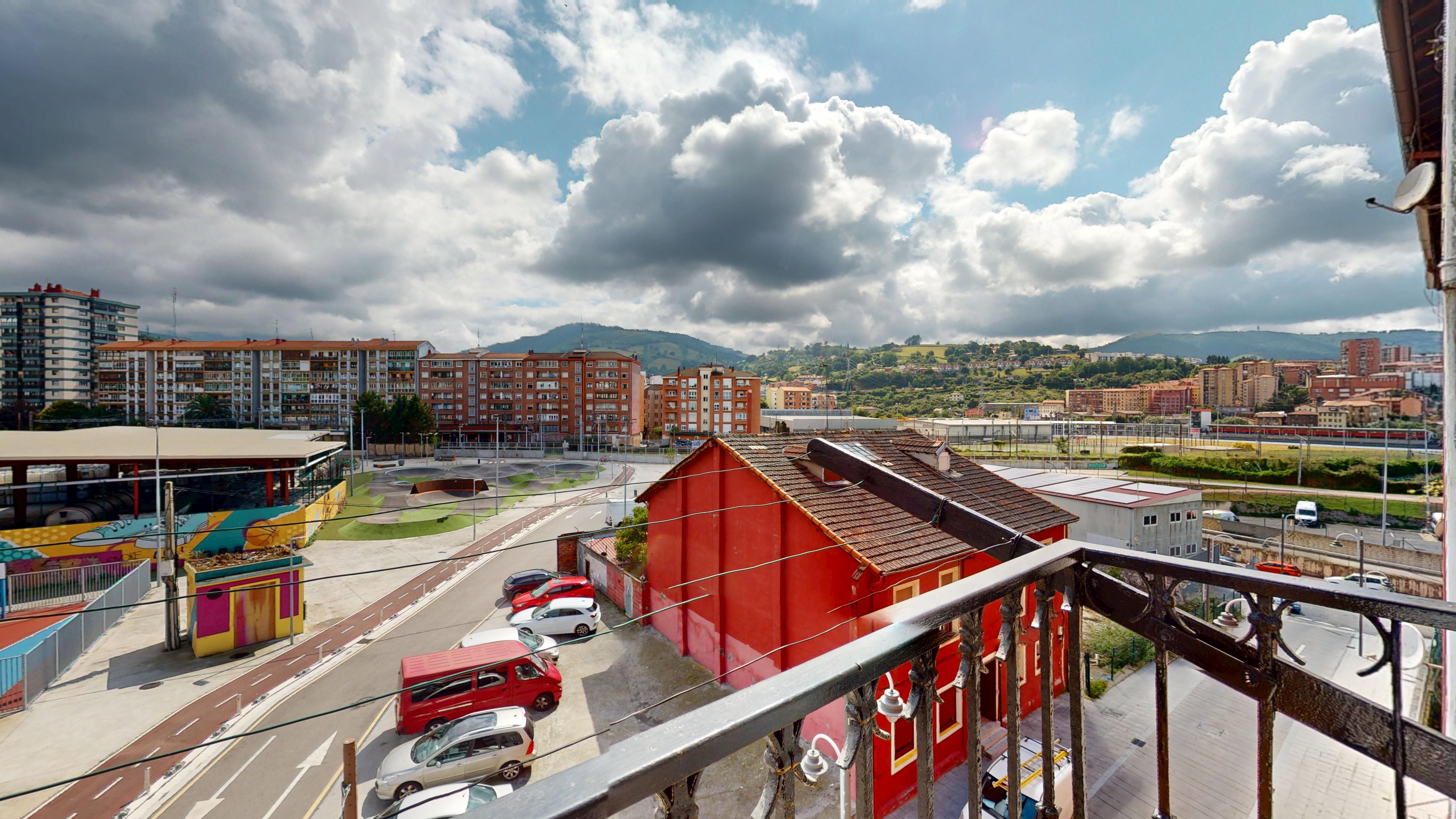 Exterior view of Flat for sale in Bilbao   with Heating and Balcony