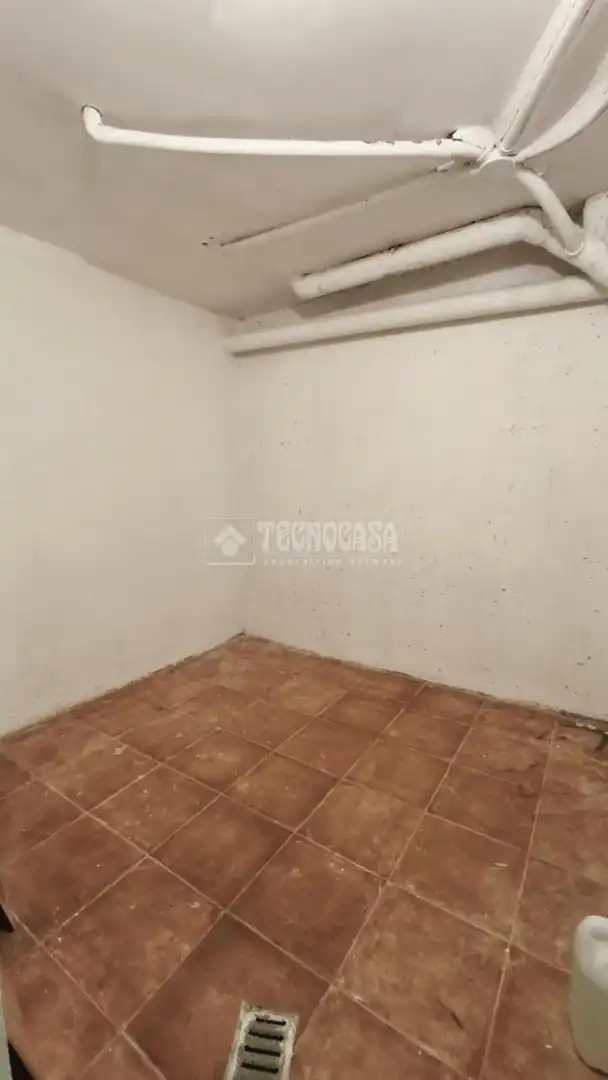 Wohnung zum Verkauf in Madrid mit Klimaanlage und Balkon