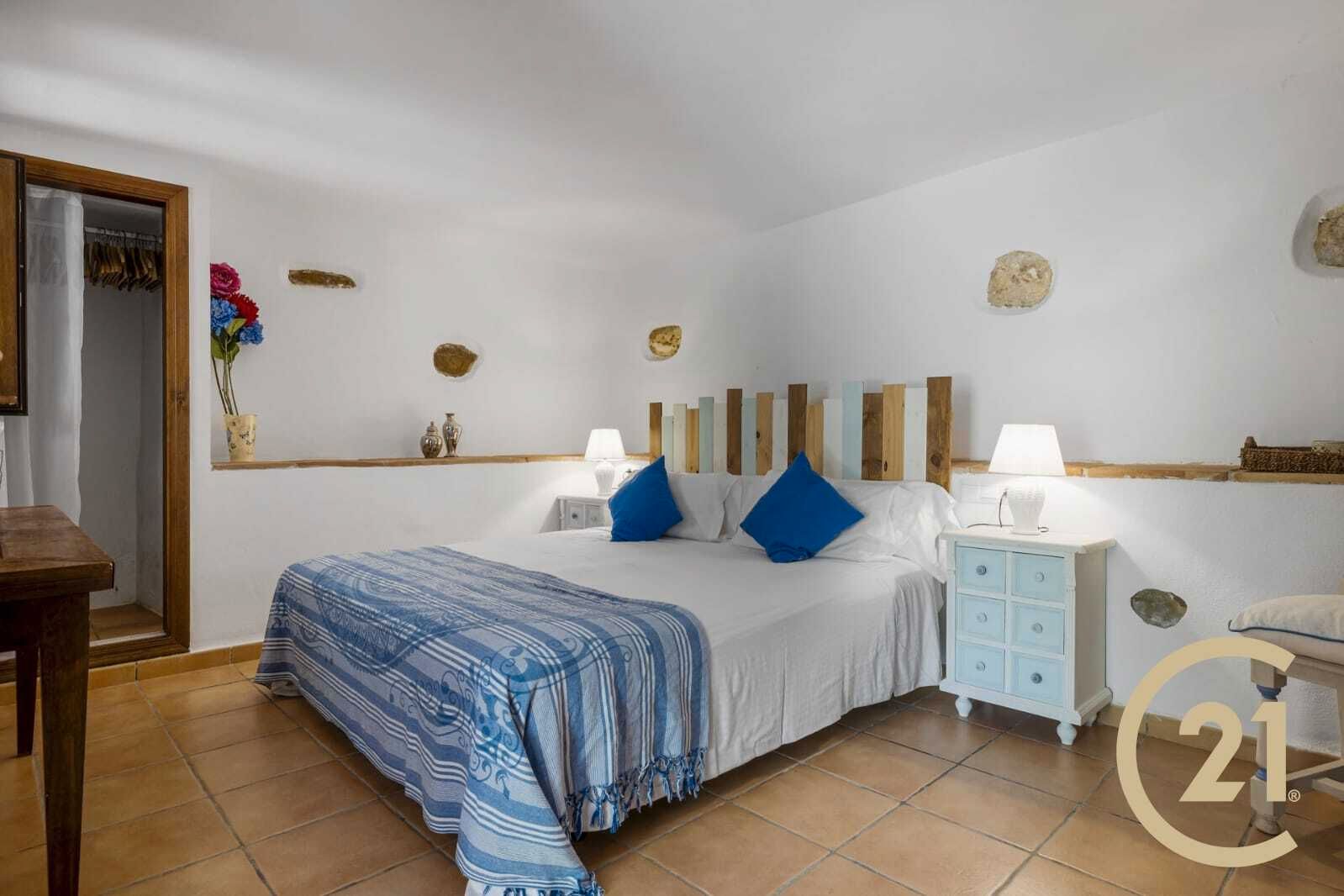 Dormitori de Casa o xalet en venda en Cortes de la Frontera amb Calefacció, Jardí privat i Terrassa