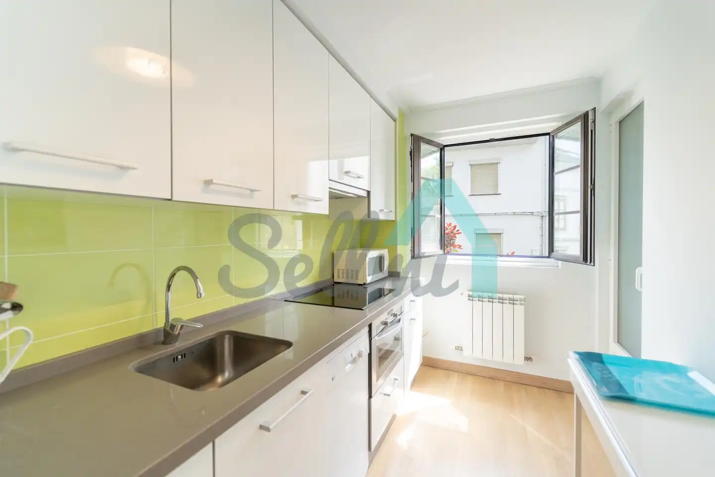 Kitchen of Flat for sale in Castropol  with Heating, Storage room and Furnished