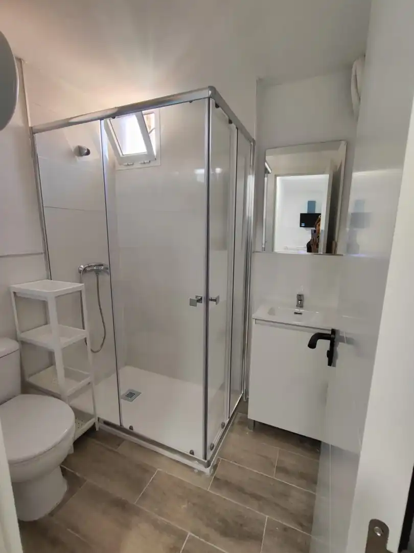 Flat for rent in Calle Barca, Parque Victoria Eugenia