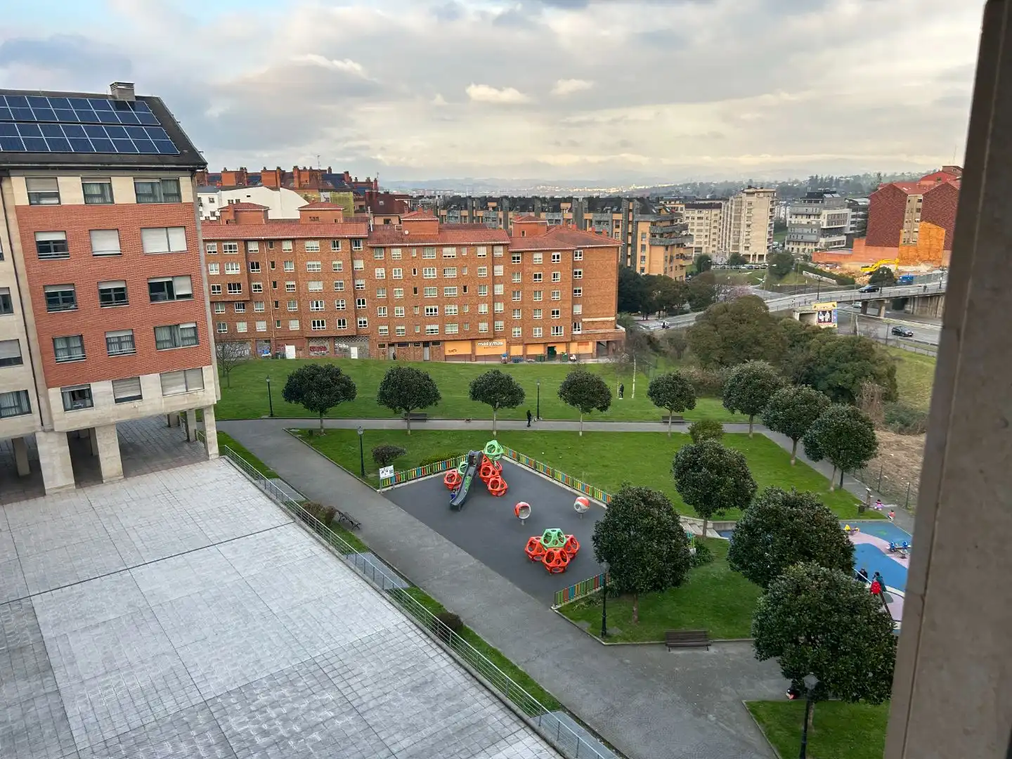 Parkplatz von Wohnung zur Miete in Oviedo 