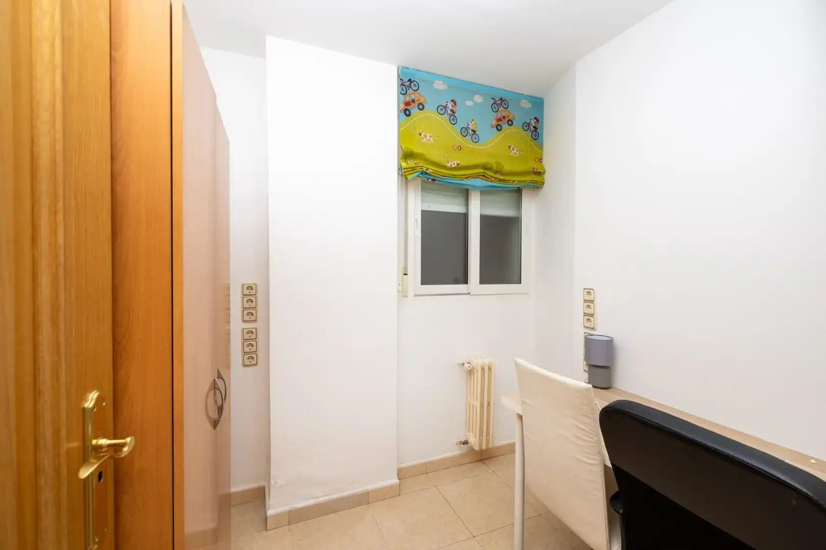Piso en venta en Calle Calle Emperatriz Eugenia, 1, Camino de Ronda