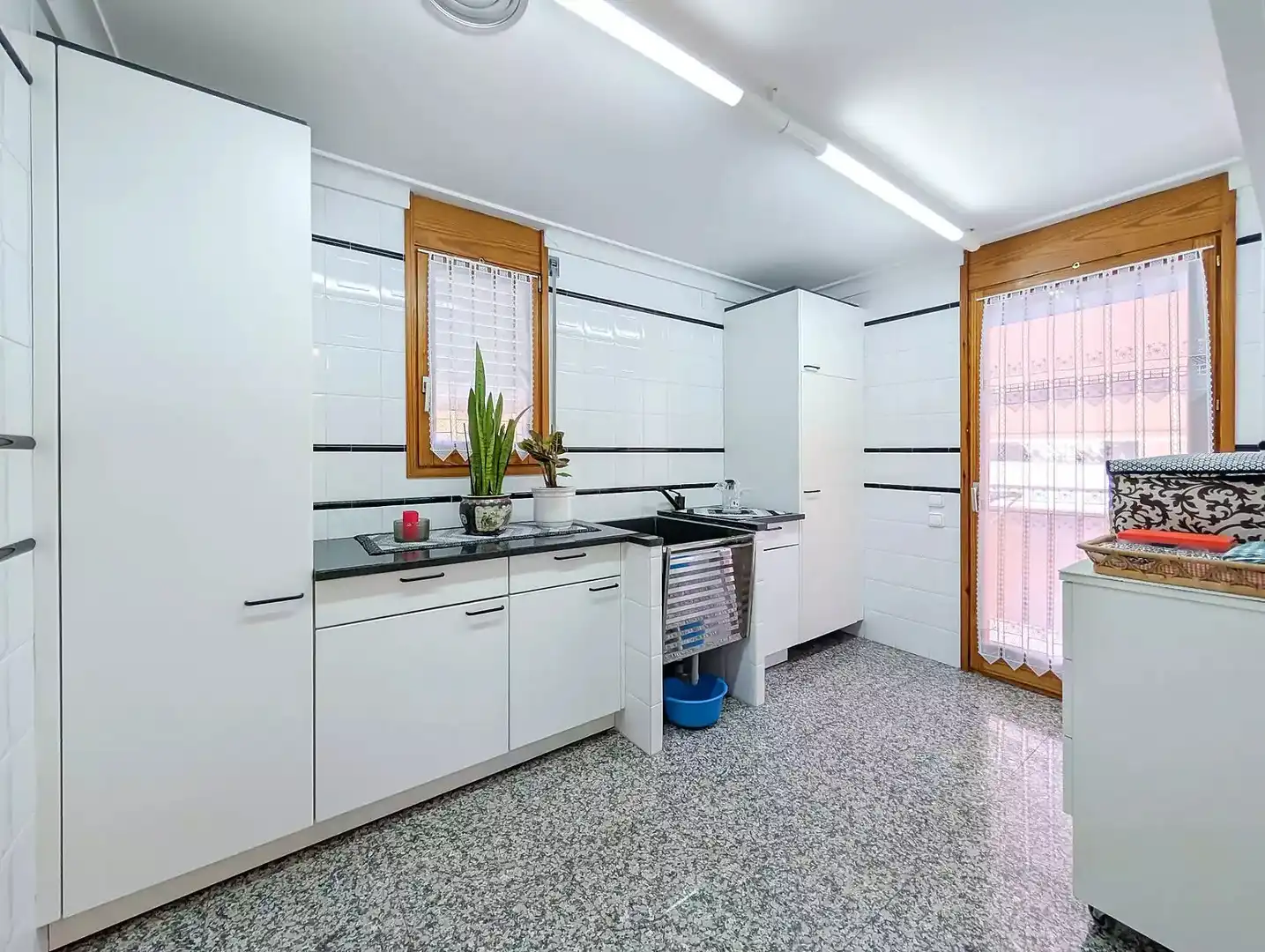 Kitchen of Houses for sale in Banyoles  with Swimming Pool and Furnished