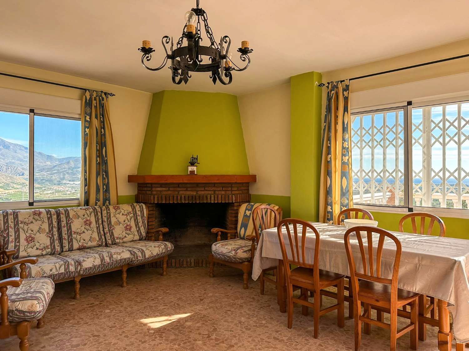 Dining room of Country house for sale in Salobreña  with Terrace and Swimming Pool