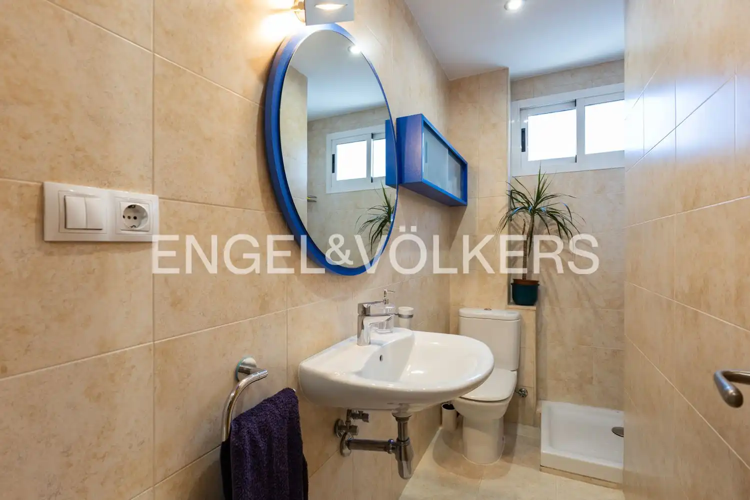 Baño de Piso en venta en Valencia con Aire acondicionado, Calefacción y Balcón