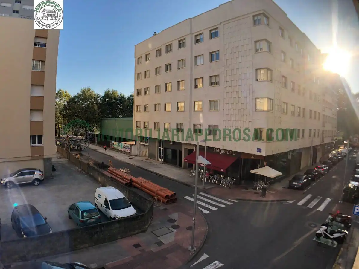 Study for rent in Calle cruz bermella (da), Zona de Plaza de Barcelos