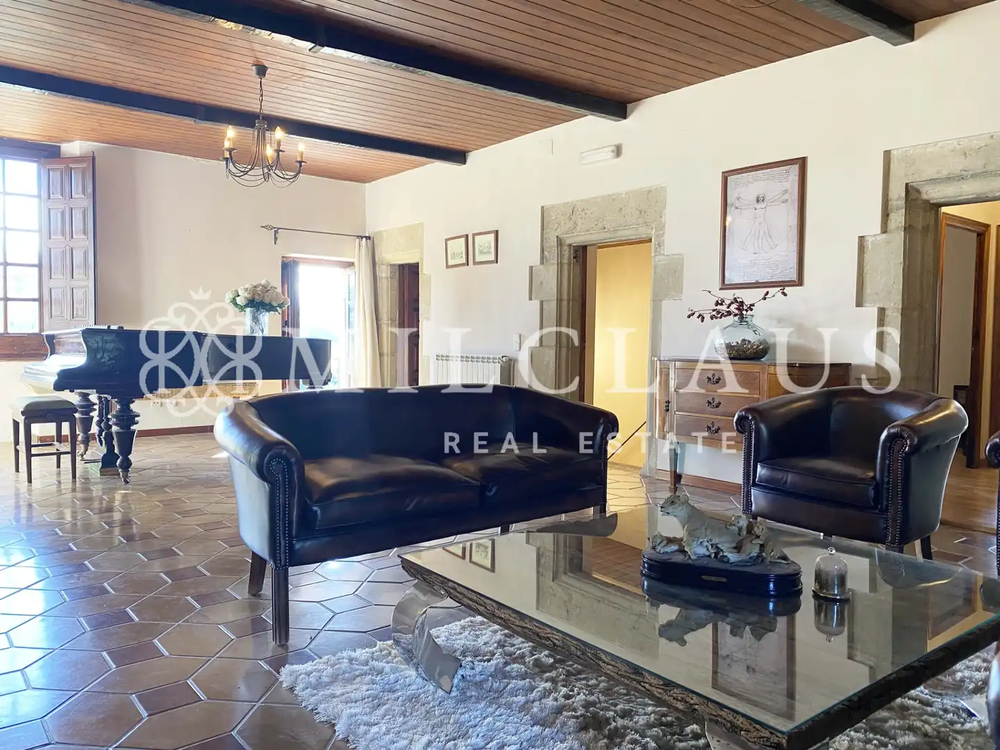 Sala d'estar de Finca rústica en venda en Talamanca amb Aire condicionat, Calefacció i Jardí privat